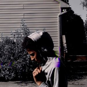 Meet your Posher, Taron